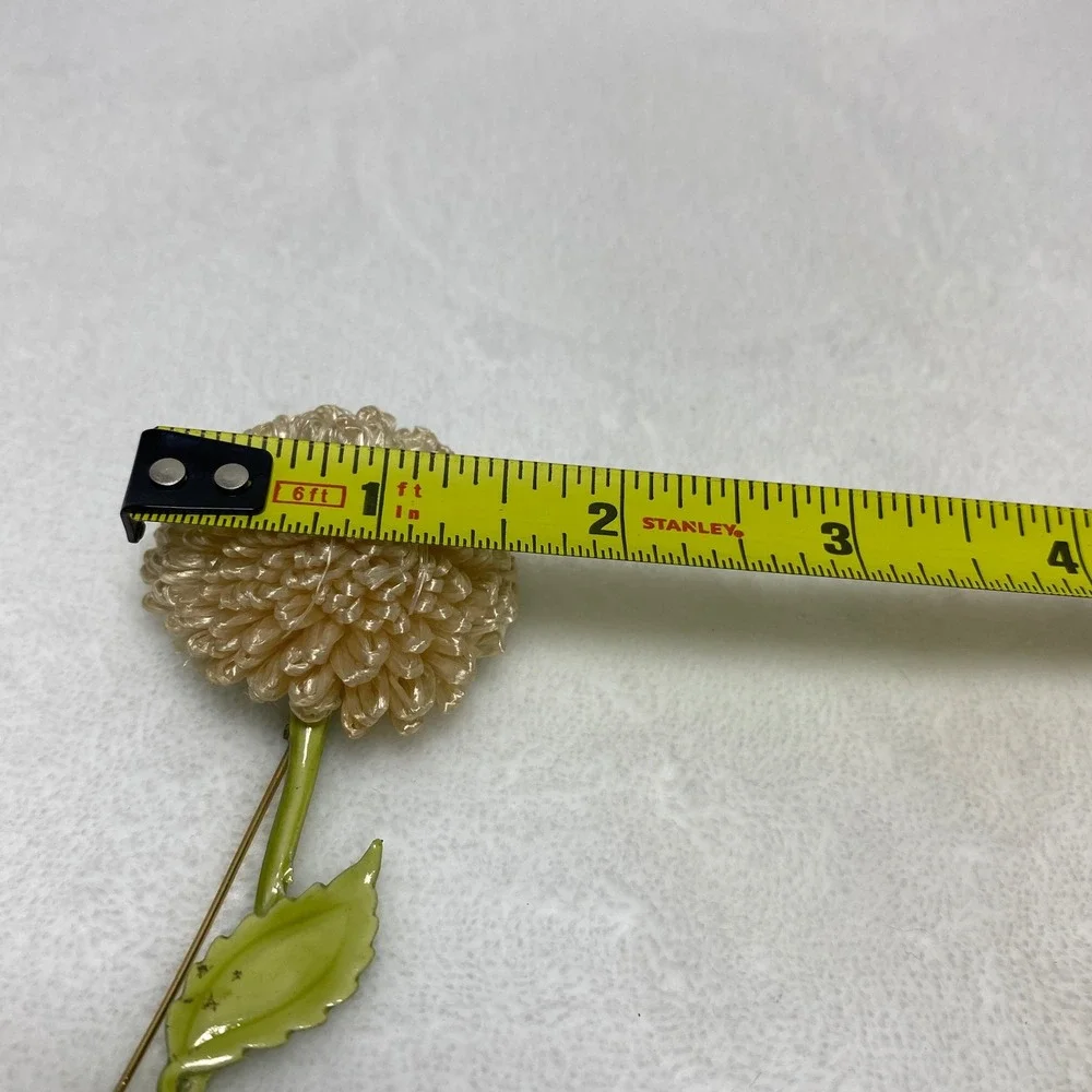 Vintage Chrysanthemum Flower Brooch Pin Enamel Green Leaf‎ Stem